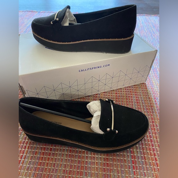 Flats - Picture 1 of 3